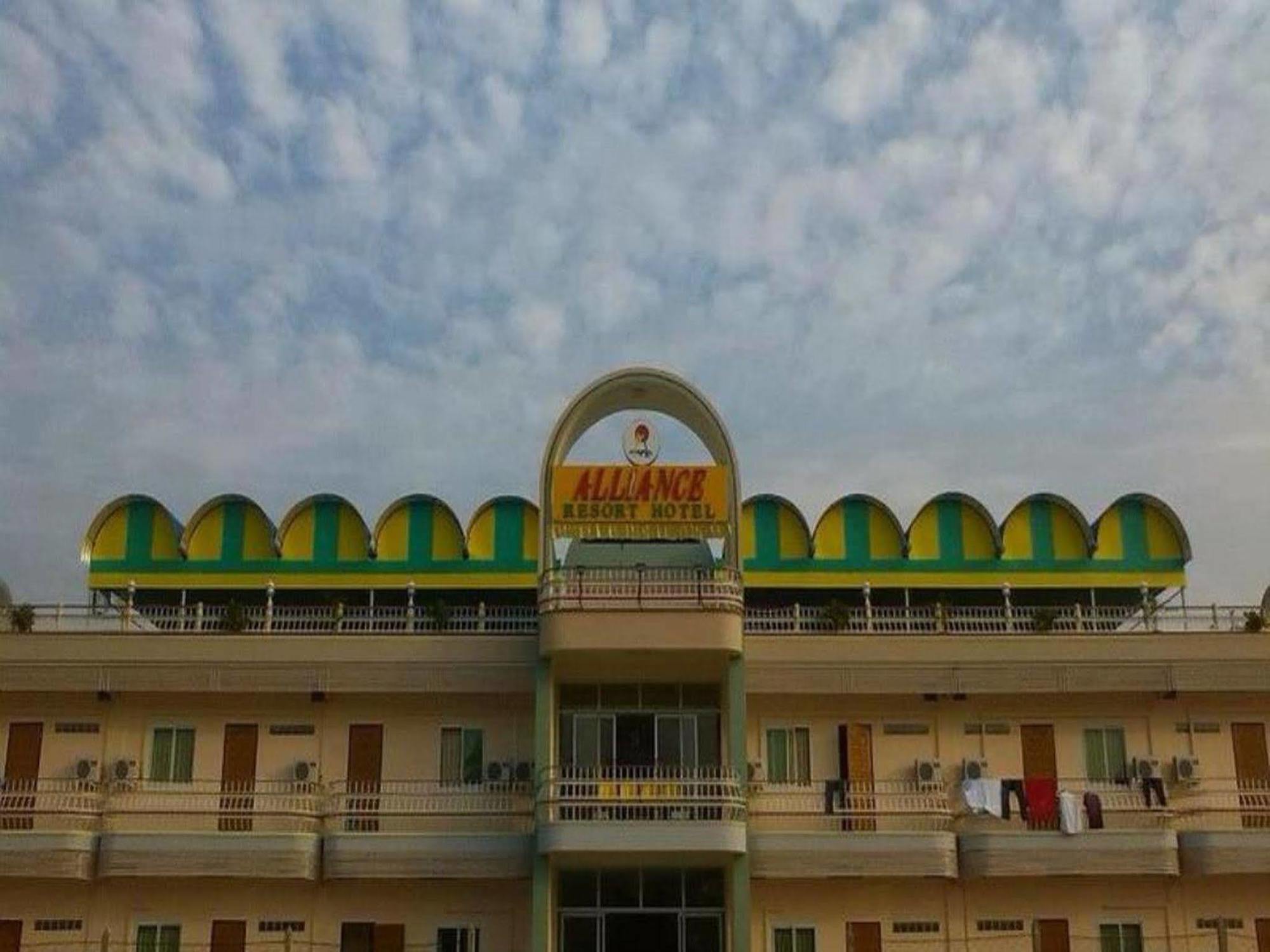 Alliance Resort Hotel Chaung Thar Eksteriør bilde